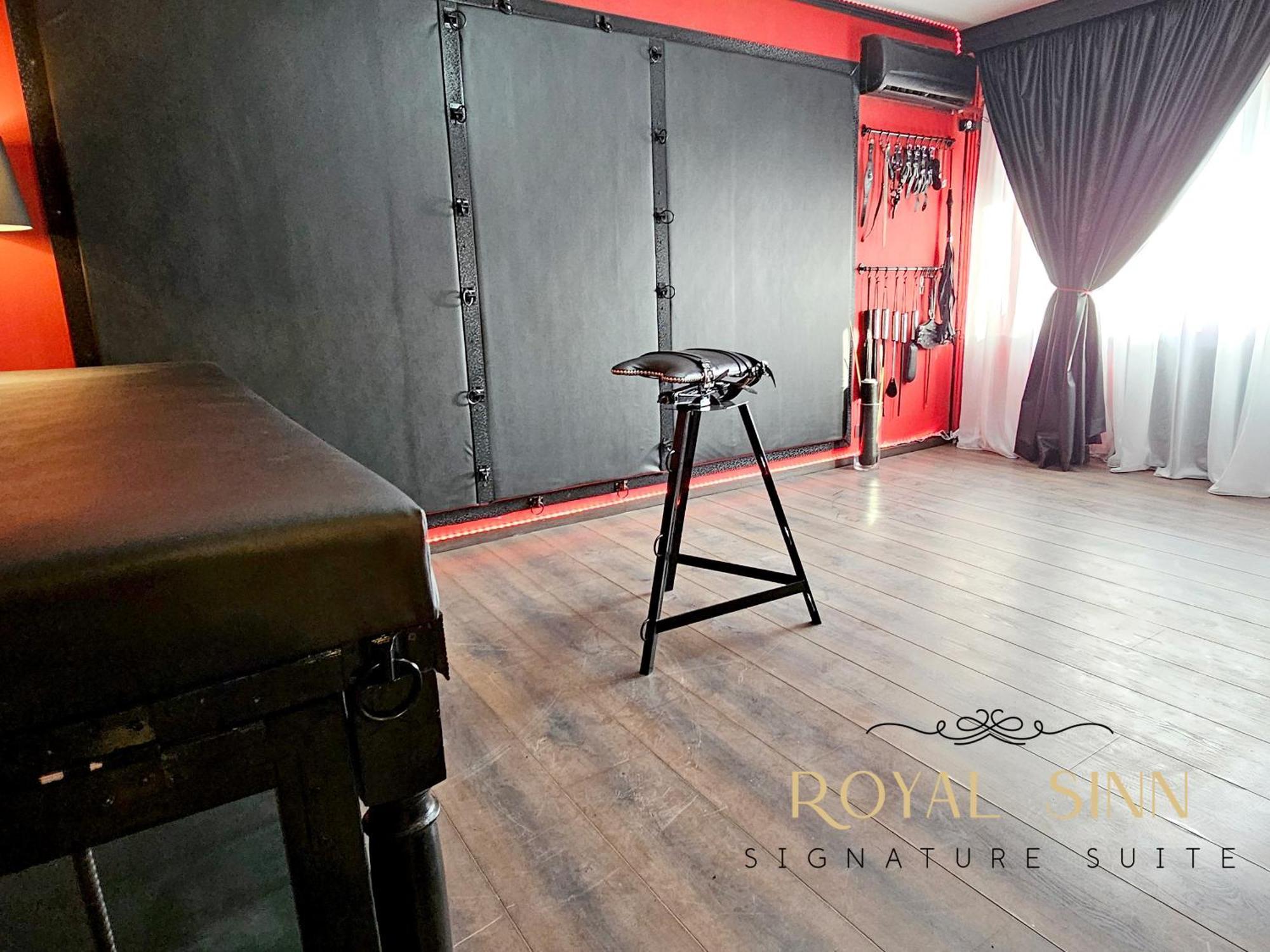 Royal Sinn Signature Suite Bukarest Exteriör bild